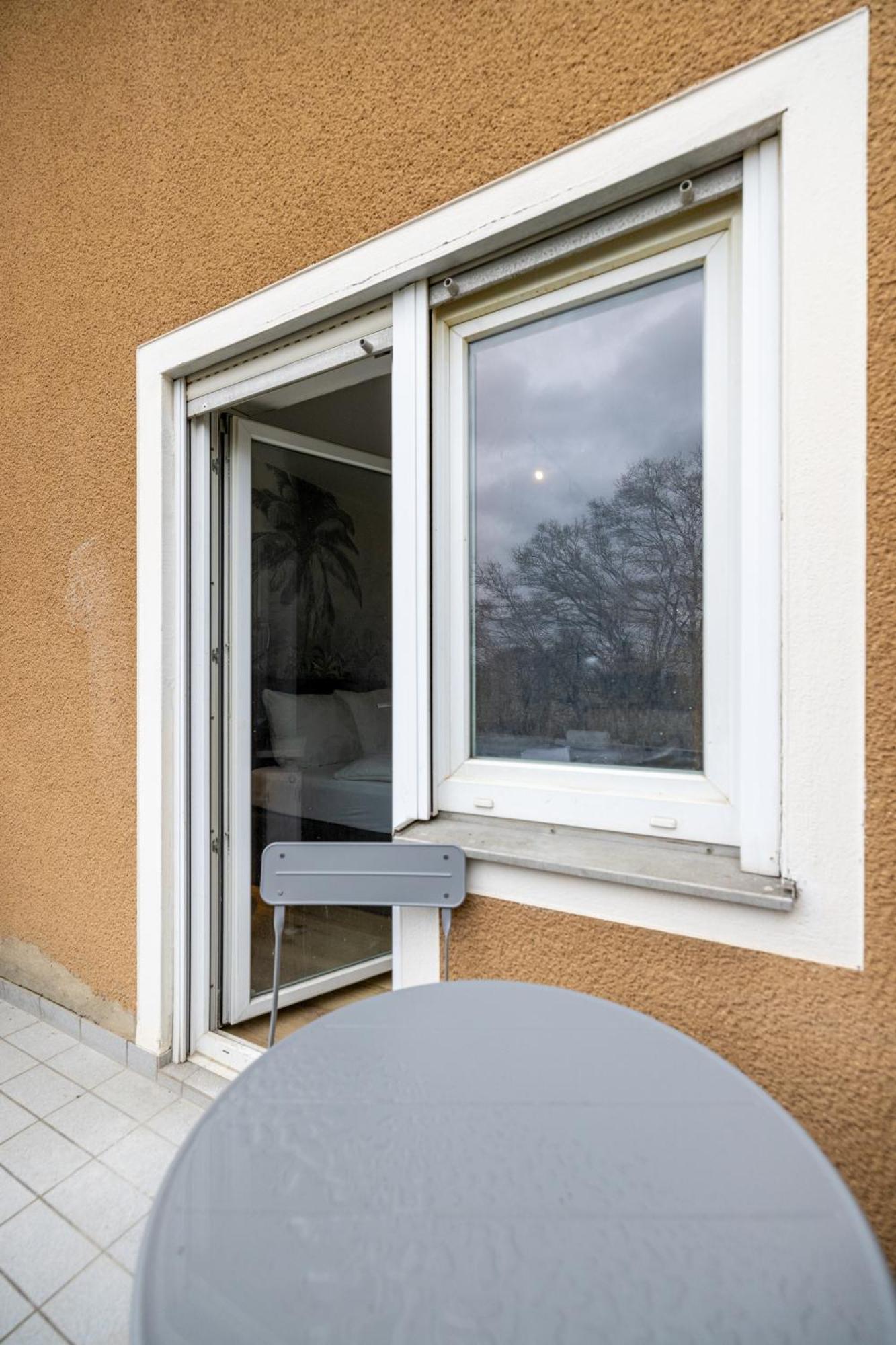 Kleines Apartment Mit Balkon Вюрцбург Экстерьер фото